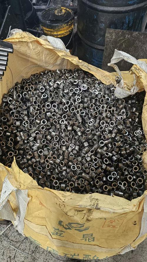 Des défis de production à un approvisionnement stable : une success story de tubes de précision avec un client vietnamien