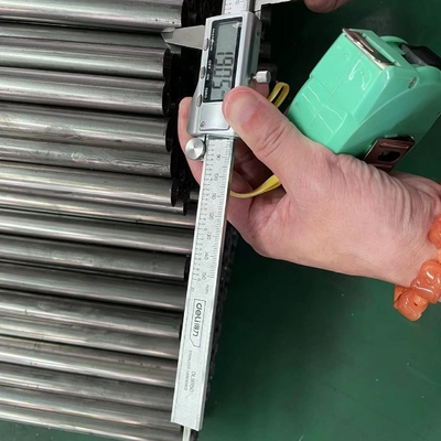 Un bon prix. Tuyaux en acier inoxydable en acier inoxydable 304 / 316 en ligne
