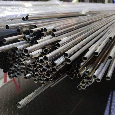 Un bon prix. La balustrade inoxydable d'autobus des tubes 304 de tuyaux d'acier d'Aisi 201 a soudé en ligne