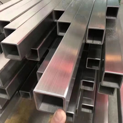 Les tubes et tuyaux sans soudure, en acier 316L inoxydables de pouce 304 de 1,18 pouces ×1.97 sifflent la place creuse pour l'ingénierie