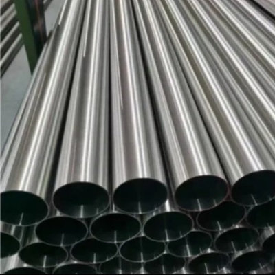Pipe en acier inoxydable sans soudure ronde personnalisée avec surface poli pour le pétrole