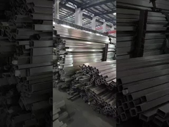 Q235B Q345B 200*300*12000mm Pipe en acier rectangulaire à laminage à chaud à pliage à froid pour le génie chimique